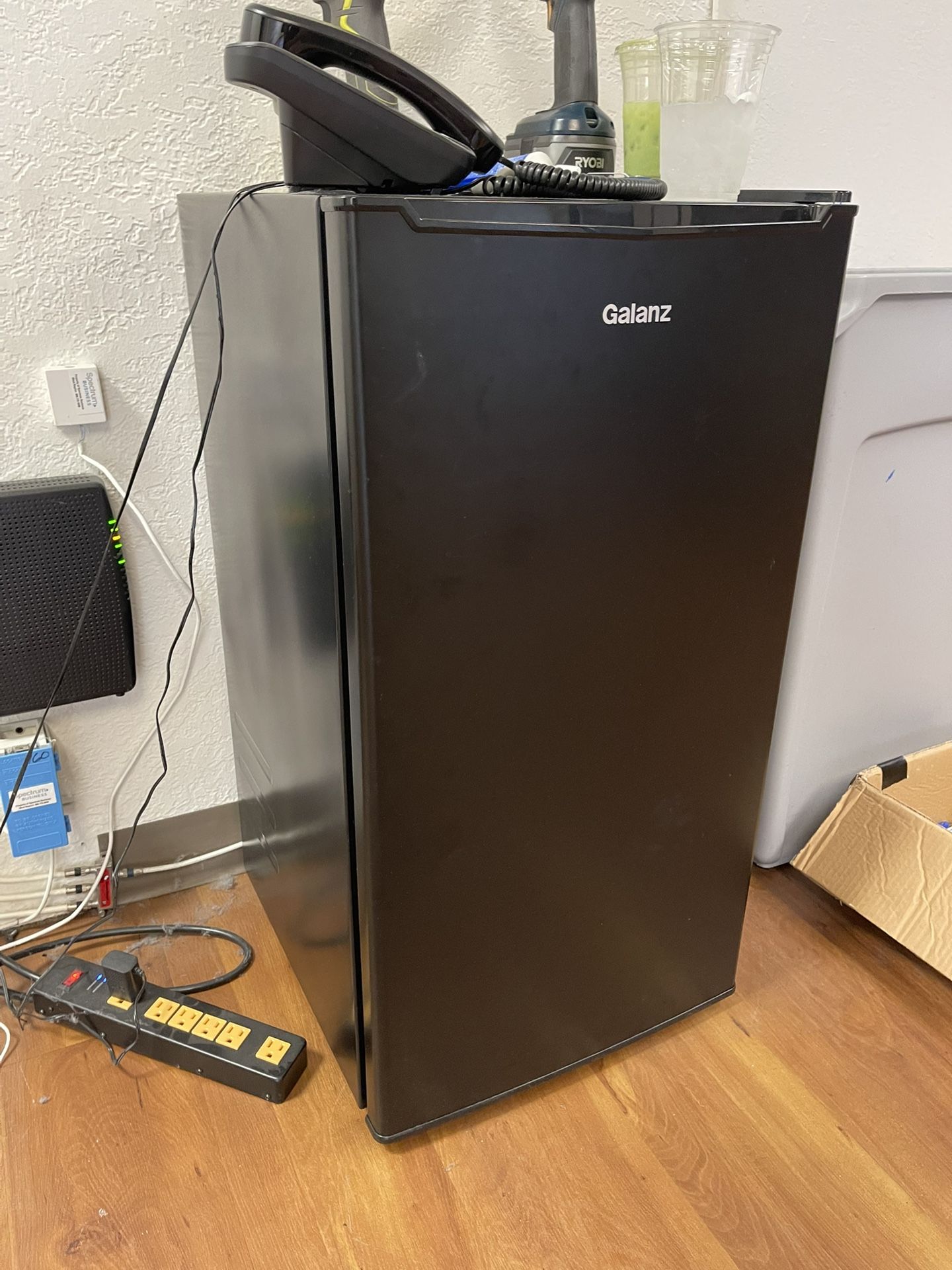 Mini fridge