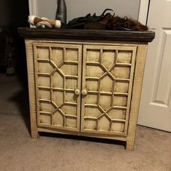 Dresser 