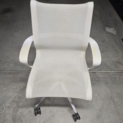 Herman Miller  Setu Chair