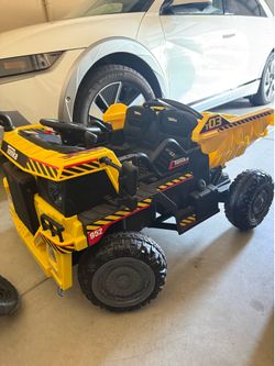 Tonka Ride-on Construction Car for Kids (needs repair!)