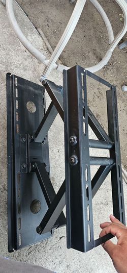 Tv mount