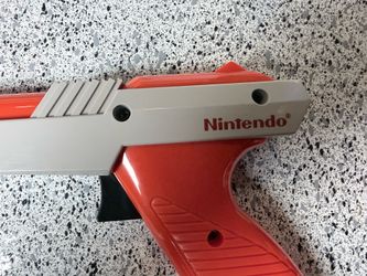 1985 duck hunt Nintendo zapper Mario brothers