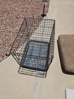Kennel with blanket and cushions