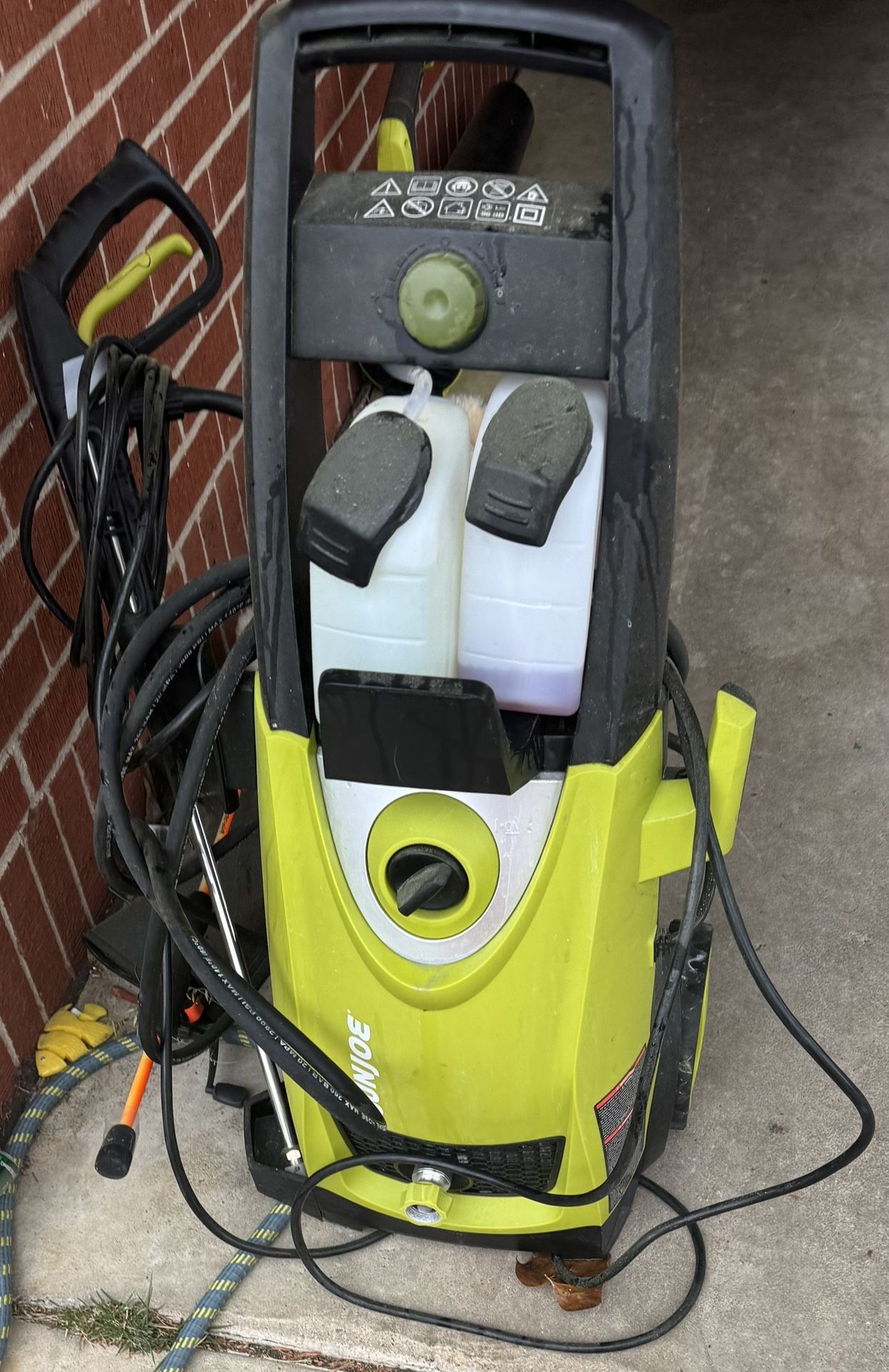 Pressure Washer