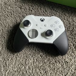Xbox Elite 2 controller