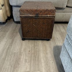 Vintage Style Storage Chest/Ottoman