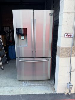 Samsung 36 in. wide 24.6 cu. ft. Refrigerator