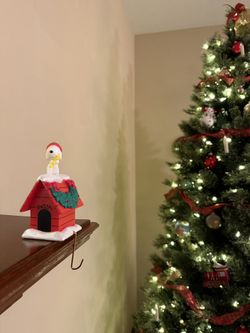 Vintage Hallmark Twinkle Lights Peanuts Snoopy Christmas Stocking Hanger