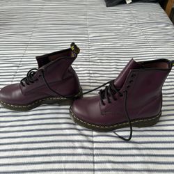 Dr Martens Boots. (7 Women) (6 Men)