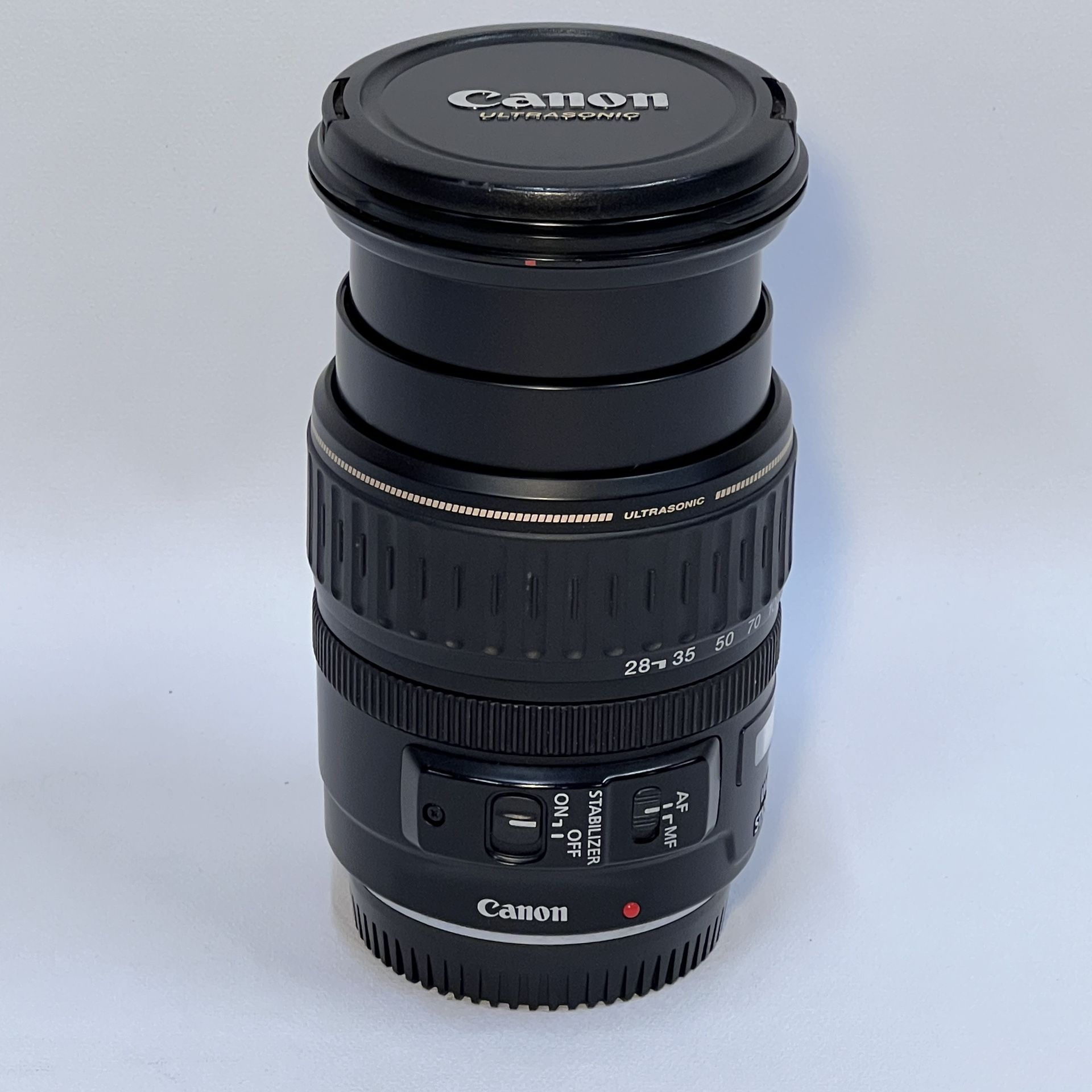 Canon EF Macro Ultrasonic Zoom Lens 28-135mm f/3.5-5.6 IS Image Stabilizer