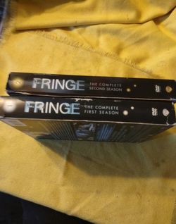 Fringe Box Set Volume One And Two Will Not Separate