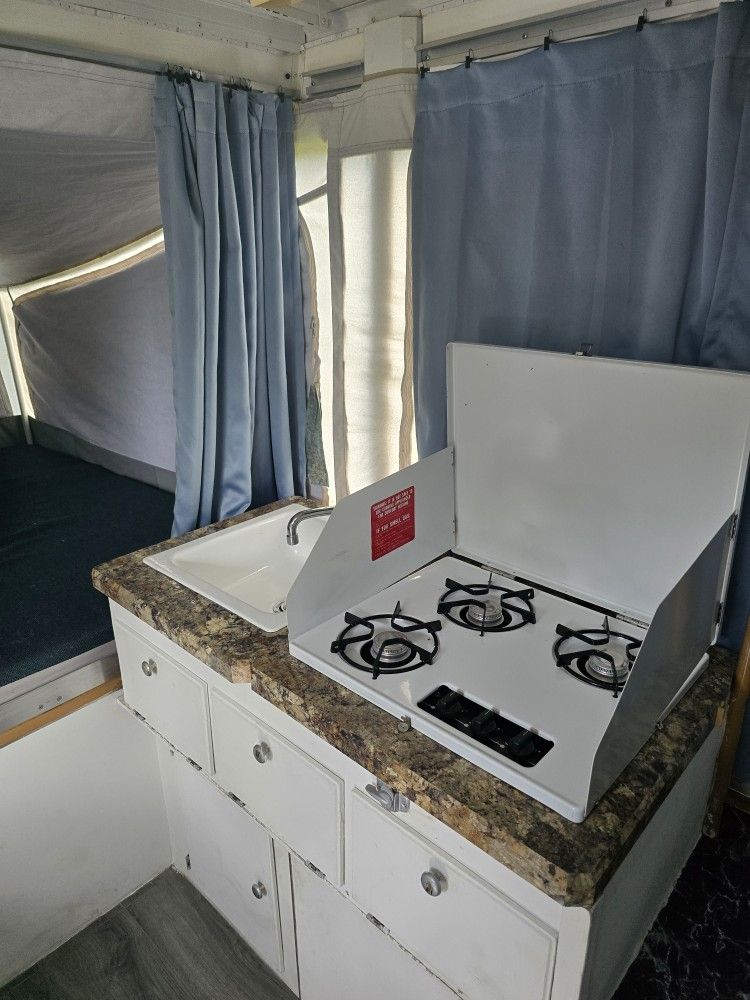 Pop Up Camper