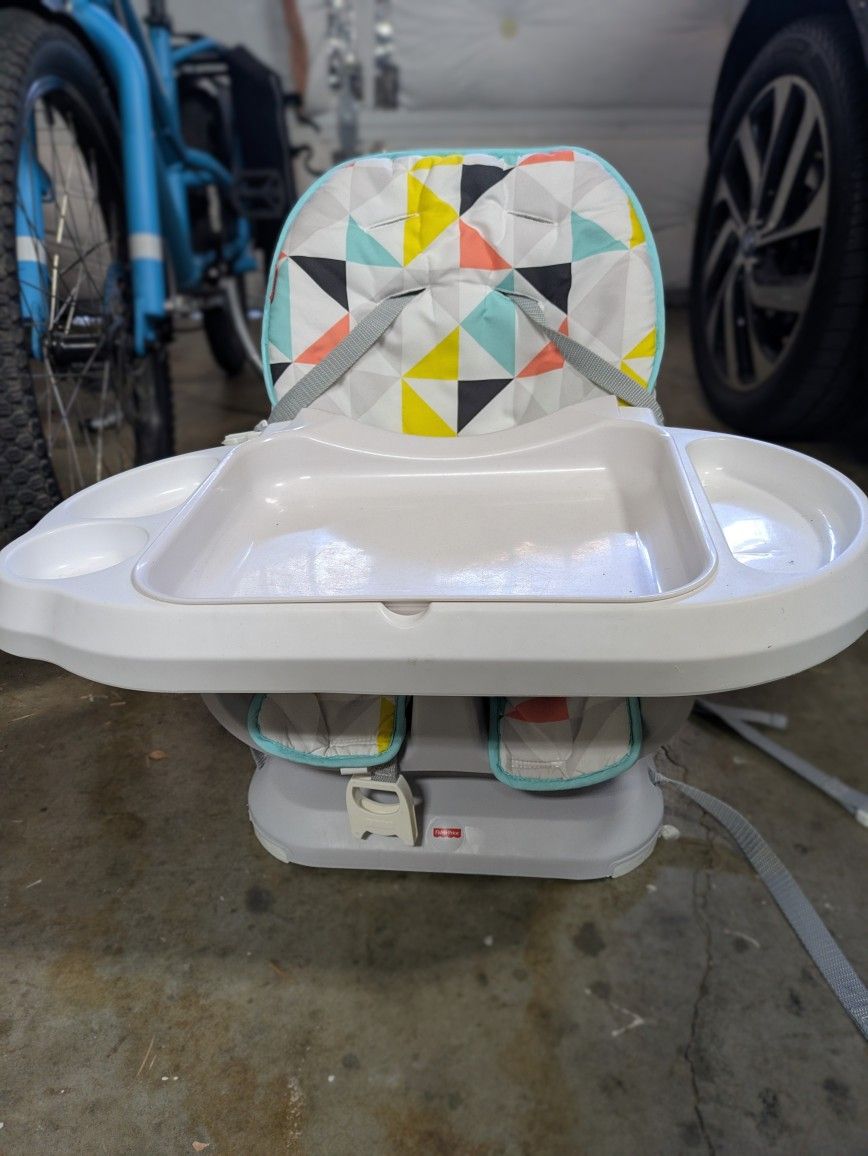 Fisher-Price Baby to Toddler Portable High Chair