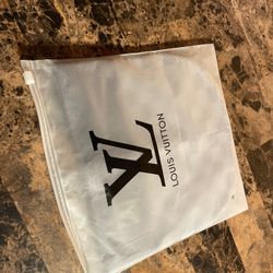 Louis Vuitton beanie light grey