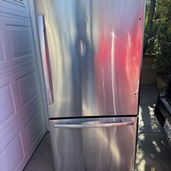 Whirlpool Refrigerator