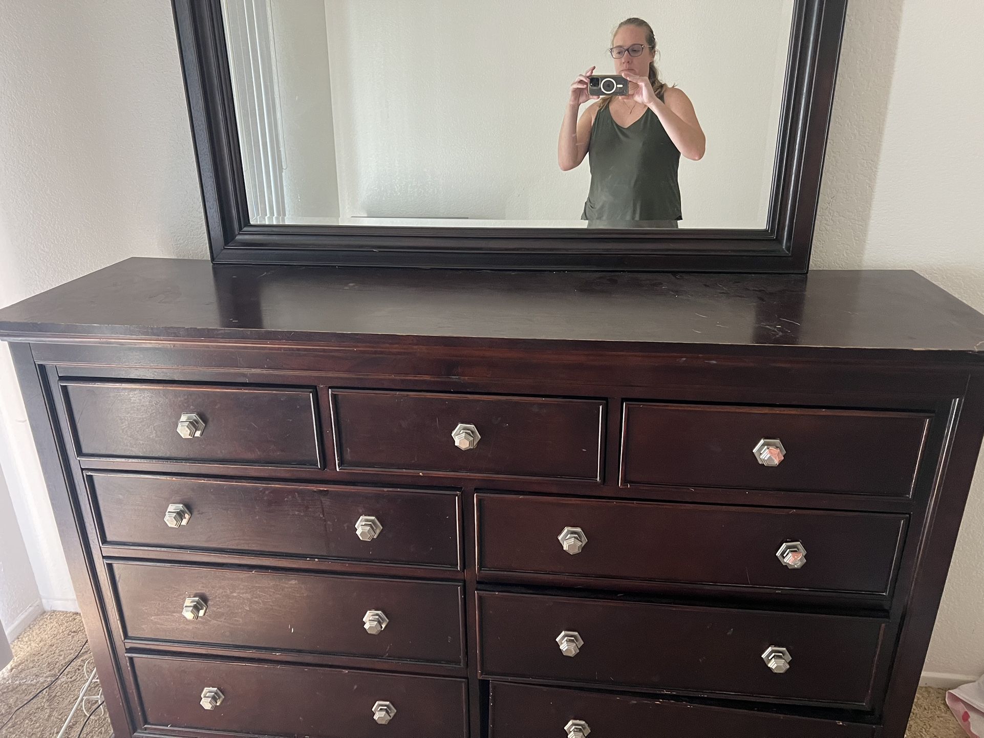 FREE Bedroom Dresser And Side Tables (2)