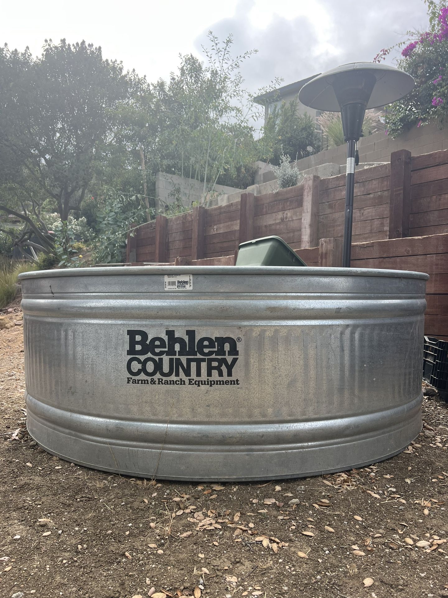 Behlen Stock Tank 6’ X 2’