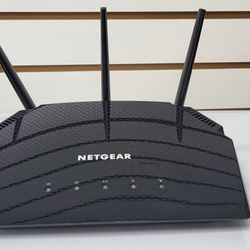 NETGEAR WIFI Router AX1800