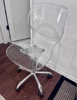 Ghost chair