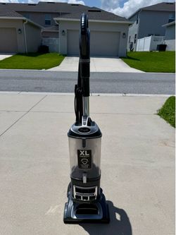 Selling a Shark XL Professional vacuum cleaner.
