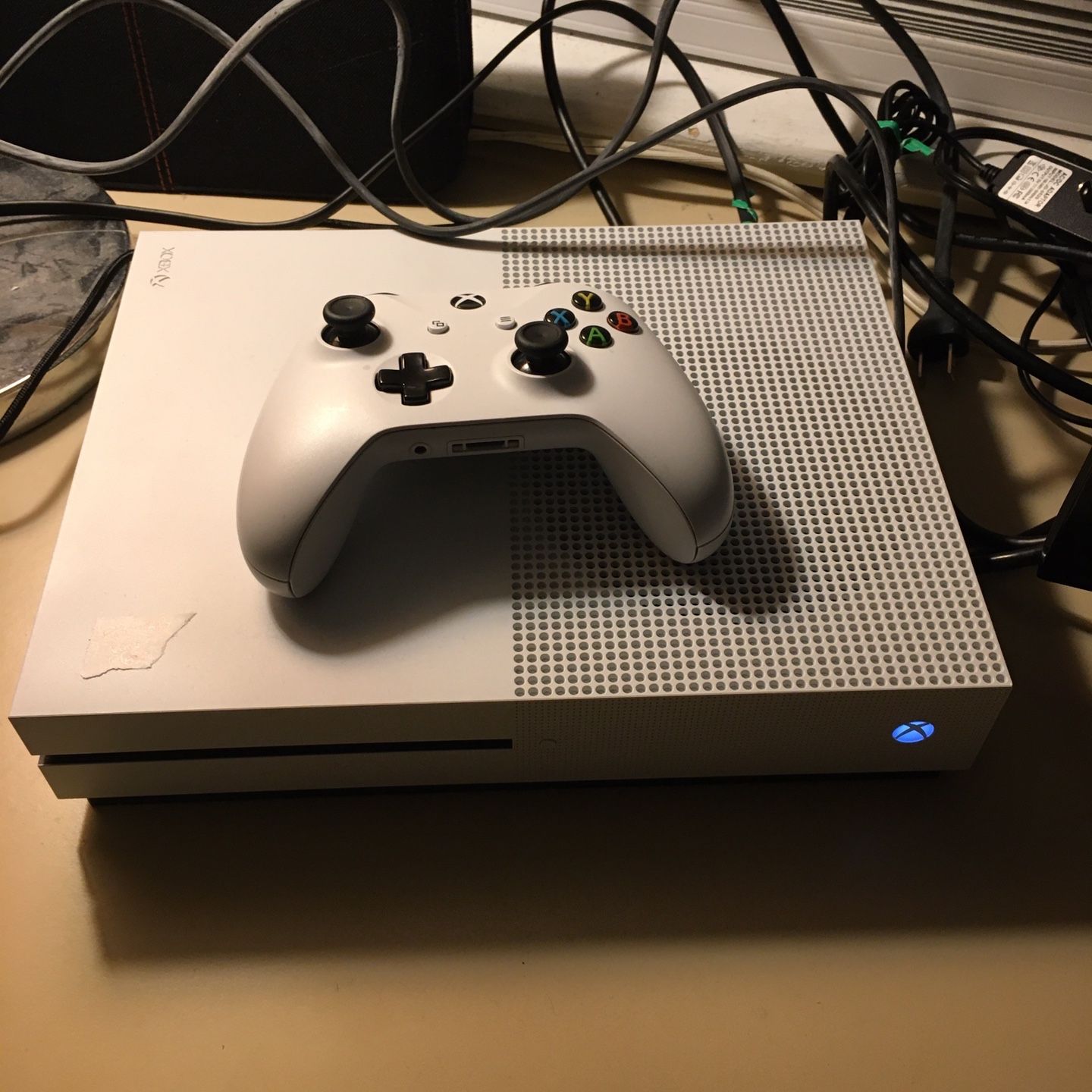 Xbox One S With 1 Controller