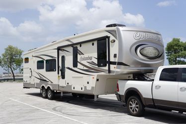 2020 Palomino Columbus 374BH bunkhouse 4 slides clean title