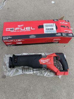 Milwaukee M18 Fuel Reciprocating Sawzall 