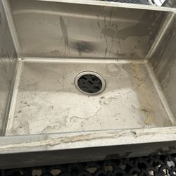 Stainless Steel Kitchen Sink