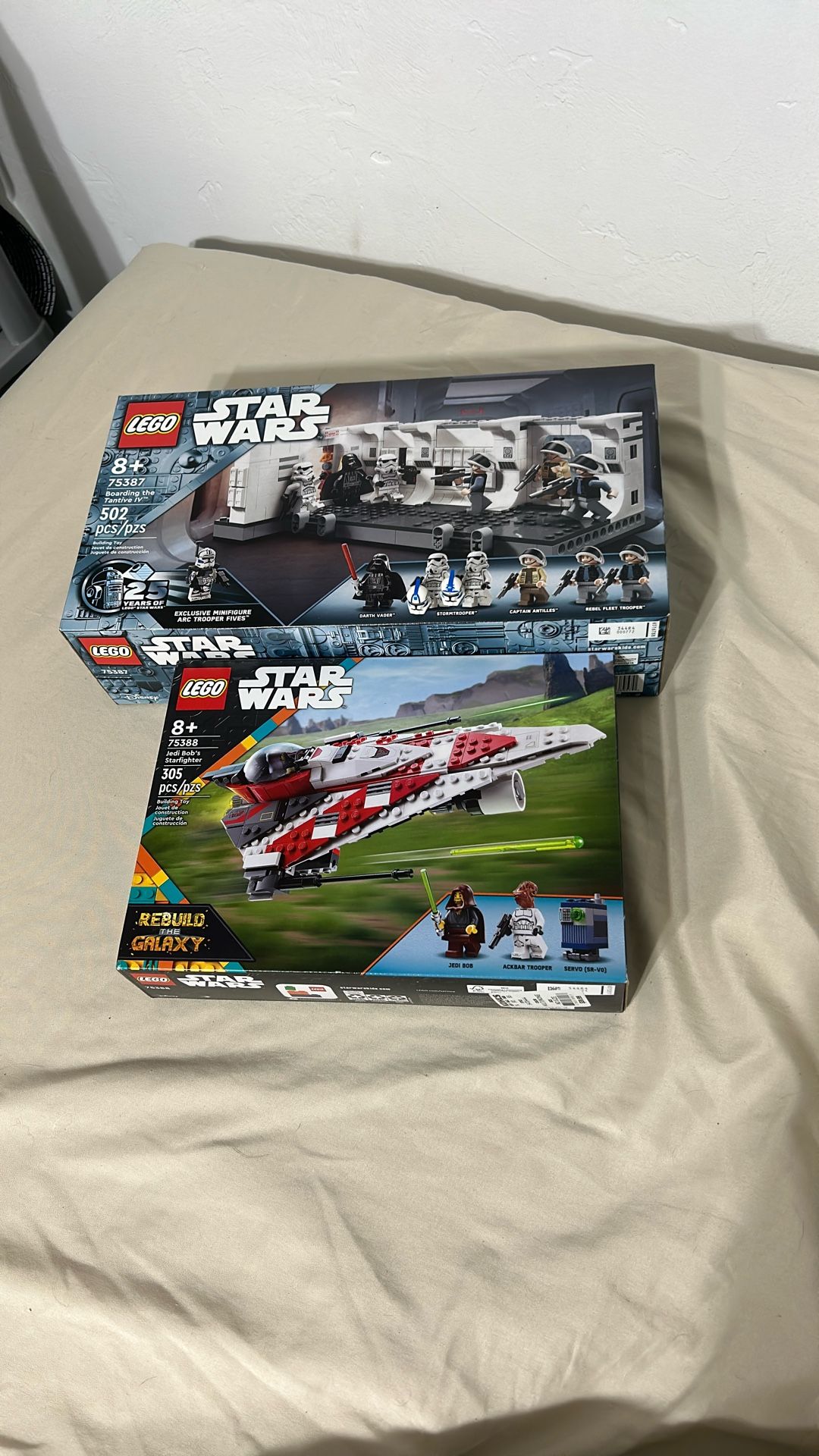 Lego Star Wars Jedi Bob’s Starfighter + Boarding The Tantive IV