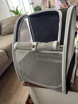 Ventilated Pet Carrier 