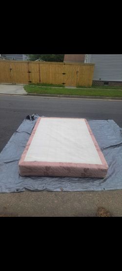 HEAVY DUTY FULL SIZE BOX SPRING