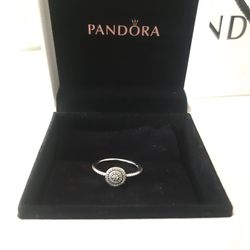 New PANDORA RING, Size 6