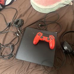 PS4 Slim Console