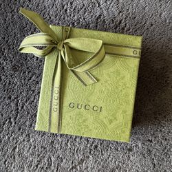 Gucci Black GG Supreme Canvas GG Bi-Fold Black Interior Wallet