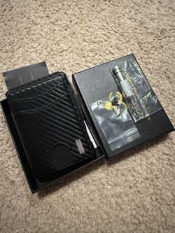 Card Wallet Carbon Black Holiday Gift