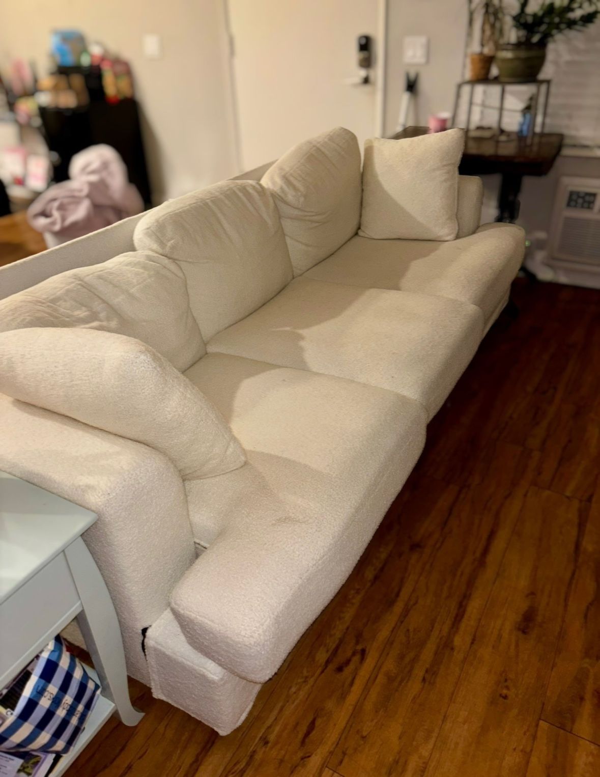 3 Seats Beige Boucle Couch