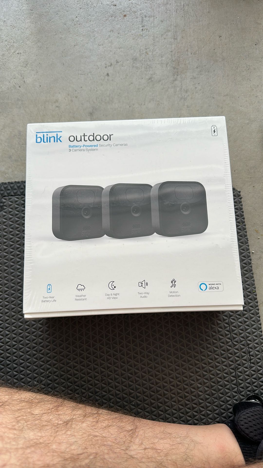 Blink 3 Outdoor Cameras Brand New. Battery Powered 