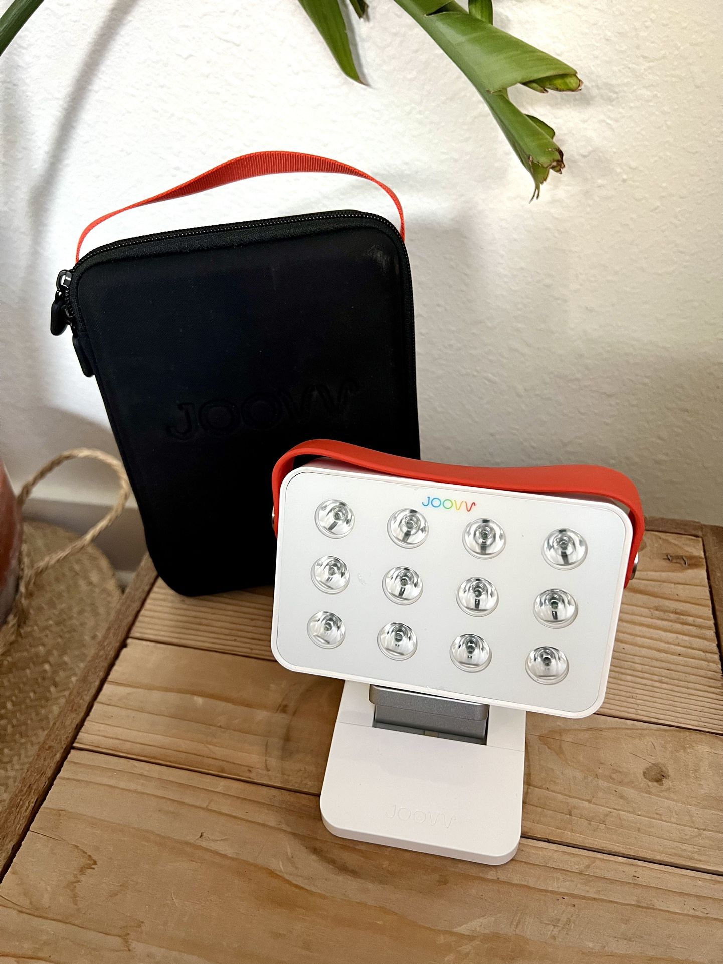 Joovv Go 2.0: portable red light therapy