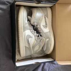 Jordan 1s Mid