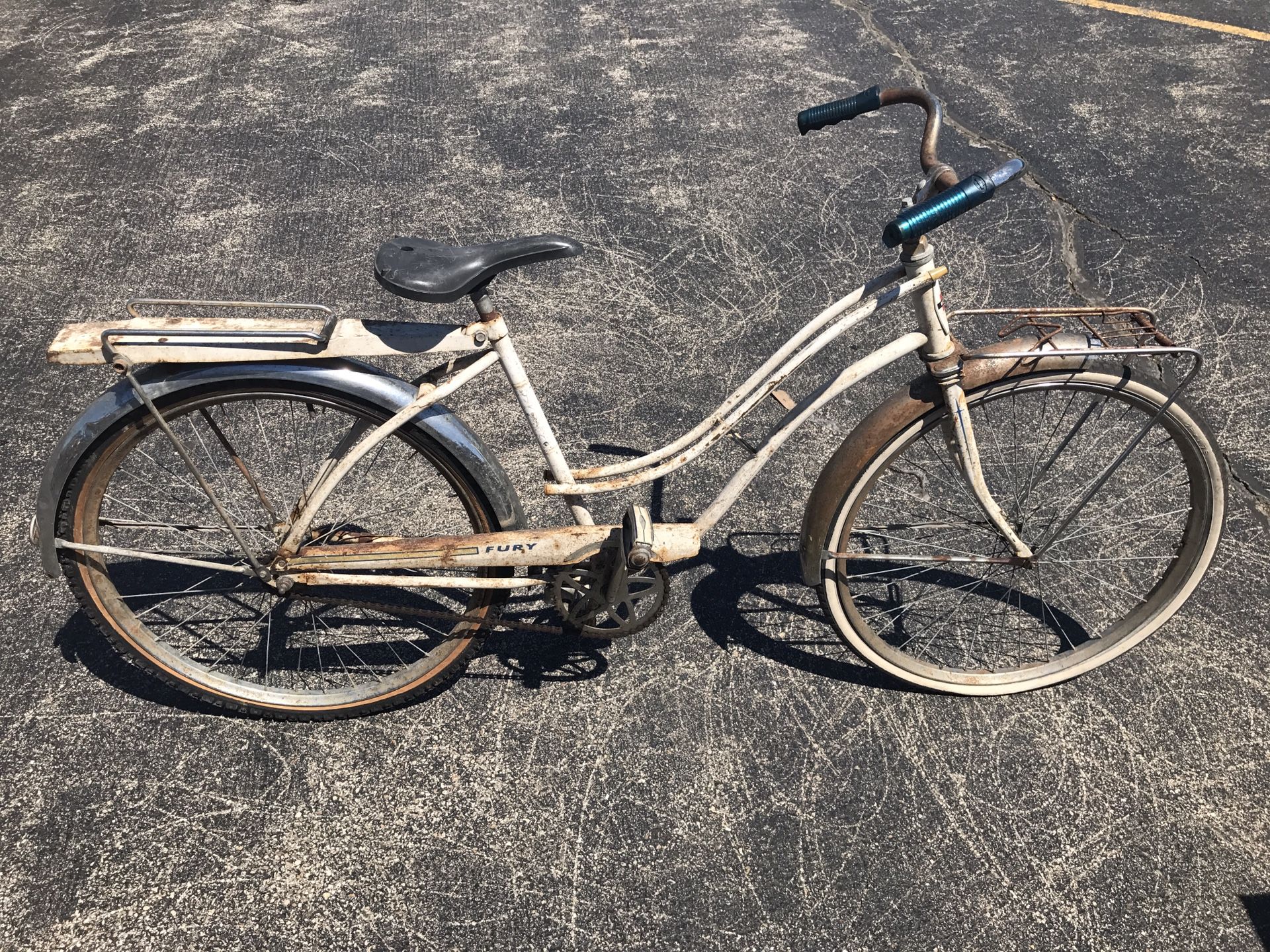 Really old huffy fury bike for Sale in Elgin IL OfferUp