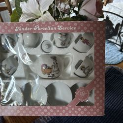 Girls Porcelain T-set