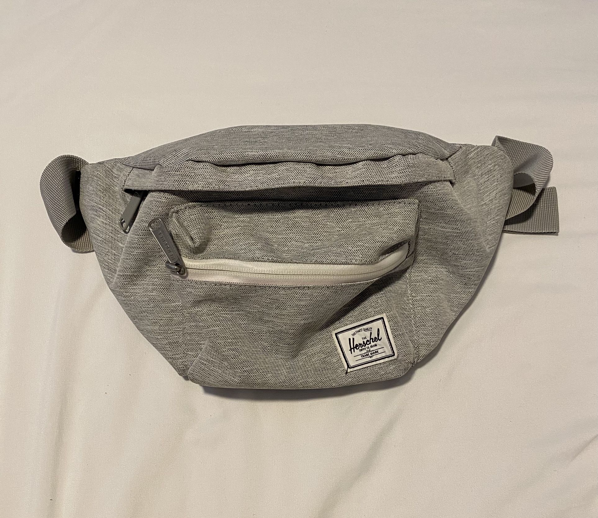 Hershel Light Gray Crossbody Bag/Fanny Pack