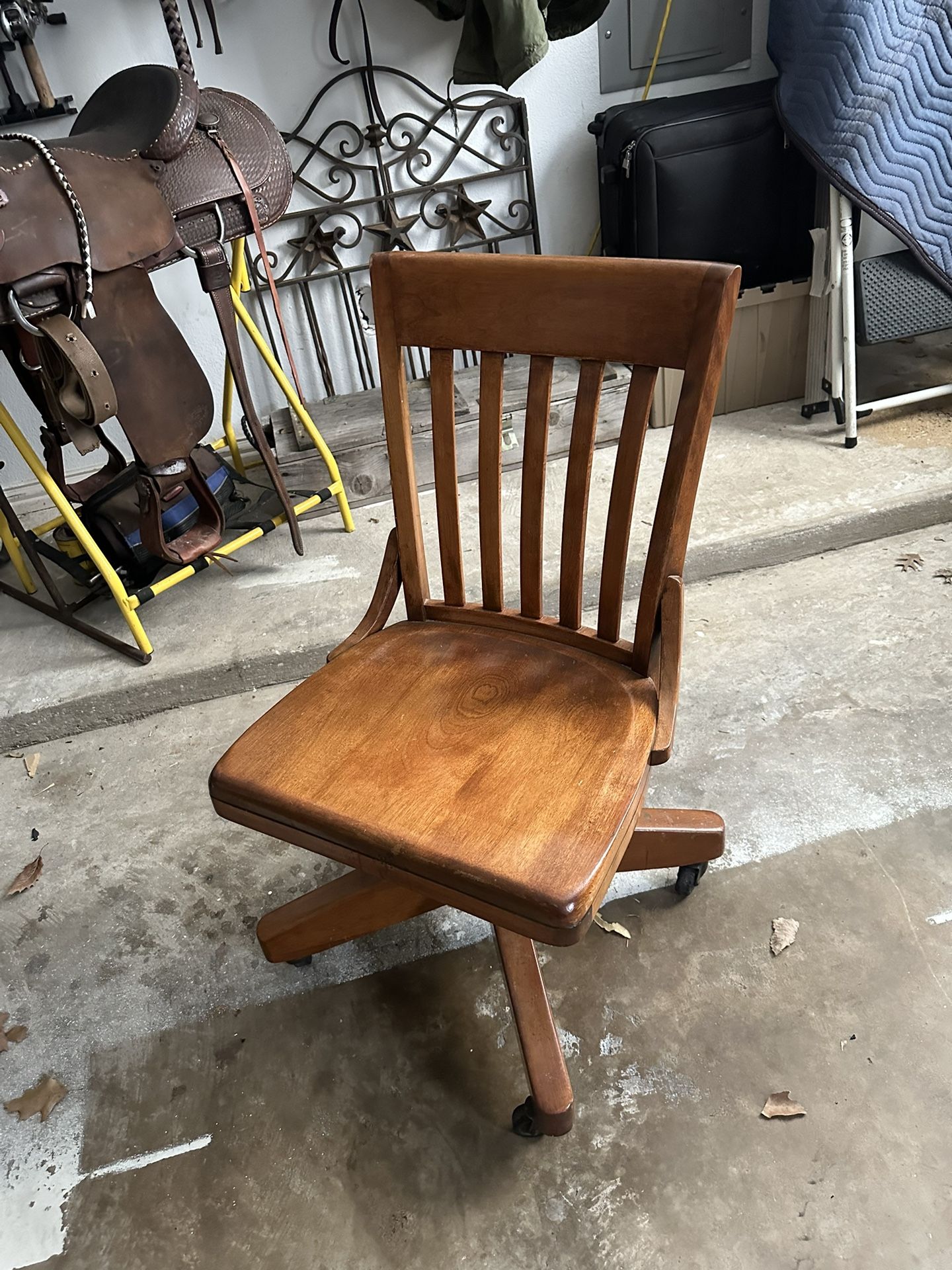 50’s Style Wooden Swivel Chair