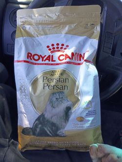 Royal canin cat food