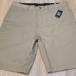 VOLCOM Stretch Short Size 33 And 34 For Men