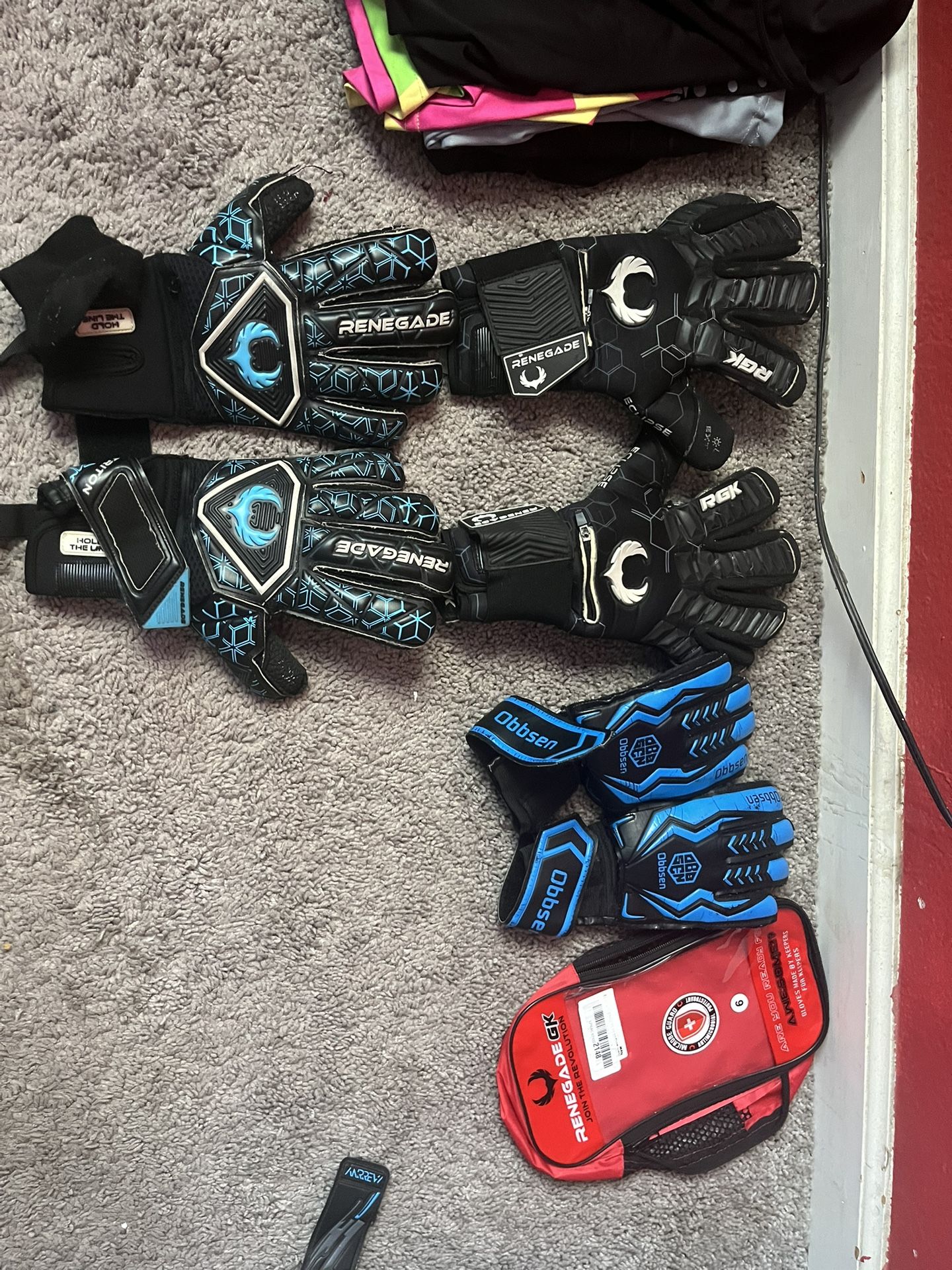 3 Goalie Gloves