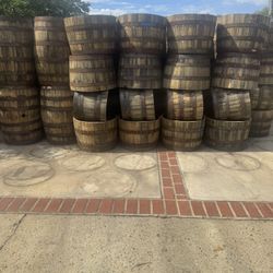 High Quality Empty Whiskey Barrel Planters 