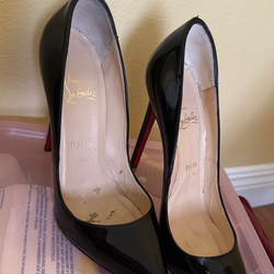 Red bottoms Christian louboutin