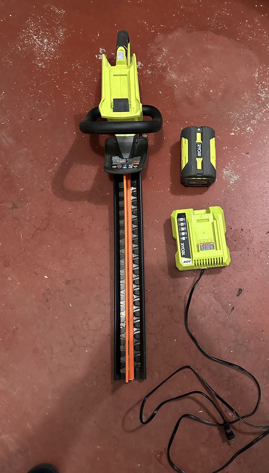 Ryobi Battery Powered Hedge Sweep