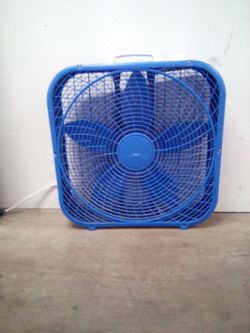 moving sale big Box fan pickup 2-11 pm rainbow/Charleston cash only read description 